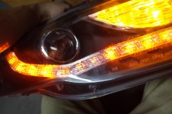 AUDIのヘッドライト修理 反対側はオレンジLEDが3発不点灯