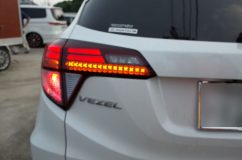 ヴェゼルのヘッドライト&テールランプシーケンシャルウィンカー化 テールのウィンカーはもともとダミーだった部分をアクリルで加工しました。もともとブレーキだった部分をウィンカーにしました