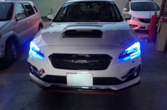 レヴォーグのヘッドライト加工(日帰りプランⅢ) デイライトが青なので青色フォークアイも素敵です。