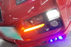 レヴォーグのヘッドライトカスタム(預かりプランⅢ) ノーマルウィンカー部はコーナリングランプをインストール。ウィンカー点灯時は白色発光します。