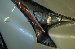 50プリウスのヘッドライトシーケンシャルウィンカー加工~千葉より あくまで純正のデザインを壊さないために、リフレクターの隙間をぬってLEDを配置しました。