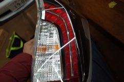 G'sプリウスのテールランプ全灯化加工 このG'sテールは非常に人気が高く、新品で7万円程度、中古品でも5万円以上するほどです。