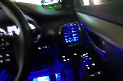 NX300h F Sportsのエアコンパネル他LED打ち替えとエアコン吹出口LED埋め込み 前の車のときもそうでしたが、段々と青色が増えてきていますね。