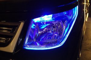 ワゴンRのアイラインシーケンシャルチューブ施工