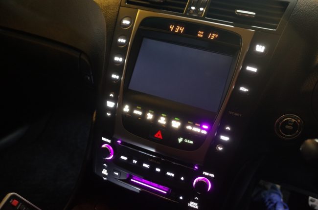   レクサスGSのエアコンパネル＆スピードメーターLED打ち替え施工  