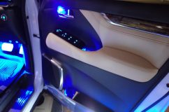 30後期アルファードのLEDカスタム~ ドアにも照明を追加しました。