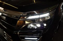  写真撮り忘れましたが、打ち替えた眉毛ラインがウィンカー時にアンバーで点灯します。 