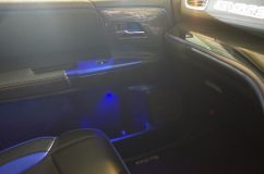  ついでにドアイルミを施工させていただきました。こちらはホンダ純正部品を持ち込みでした。 
