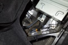 センチュリーのテールランプ後期化 問題はこの抵抗の取り付け方にありました。