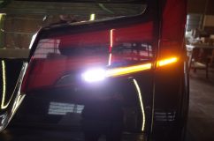 30後期アルファードのテールランプ シーケンシャルウィンカー加工 デュアルカラーチップを使えばバックランプも強化できそうですね