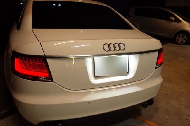 AUDIの外品テールランプ修理 AUDIの外品テールランプ修理