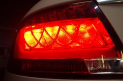 AUDIの外品テールランプ修理 奇跡的に全く同じチップが在庫にあったので、即座に修理可能でした。テールのLEDチップは真っ赤ではなく、若干オレンジがかった赤が使われています。