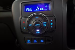 DA17 エブリィのエアコンパネル他スイッチ類のLED打ち替え