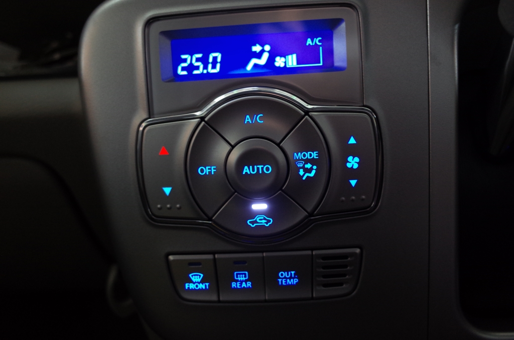 DA17 エブリィのエアコンパネル他スイッチ類のLED打ち替え - トレード