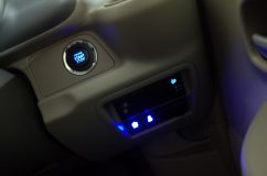 DA17 エブリィのエアコンパネル他スイッチ類のLED打ち替え 他のスイッチ類もブルーにしました。