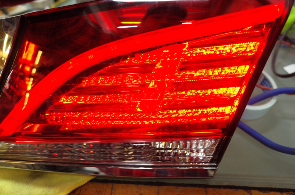 210系クラウンロイヤルのテールランプ4灯化加工～ - トレードゲート