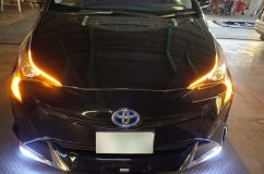 50プリウスのシーケンシャルウィンカーシリコンチューブ施工 ウィンカー時はシーケンシャル点灯でアンバーに光ります。
