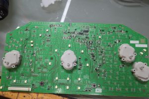 ハイエースのエアコンパネル＆スピードメーターLED打ち換え