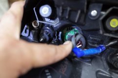 30後期アルファードのテールランプシーケンシャル加工 まだトヨタ車にはテールランプにコンピューターは使われていないようです。ヘッドライトは完全コンピューター化されているのでテールも時間の問題ですかね~