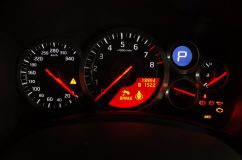 R35 GT-Rのスピードメーター照明の修理(LED打ち換え) タコメーターの一部と燃料計はすべて不点灯です。