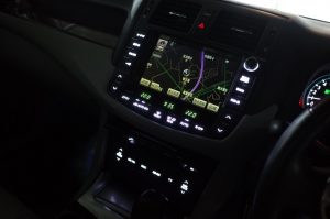 ２００系クラウンの室内エアコンパネル他スイッチ類のLED打ち替え作業