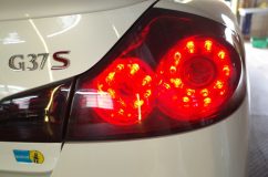 V36 スカイラインのテールランプ修理 殻割りが大変すぎて写真撮り忘れましたが、やはりLED1個だけが不具合でした。修理して無事完成です。