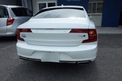 VOLVO S90 のテールランプウィンカーLED交換 かなり濃いレンズのようで、すこし明るくなったようです。