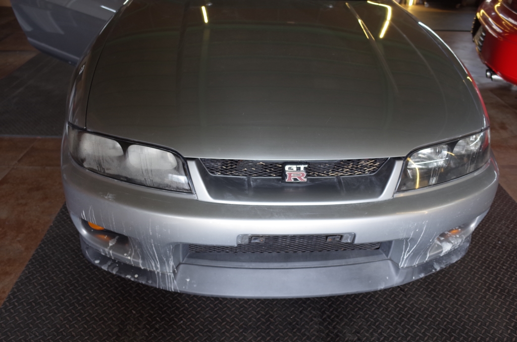 R33 GTR のヘッドライト曇り（水混入）対策施工 - トレードゲート