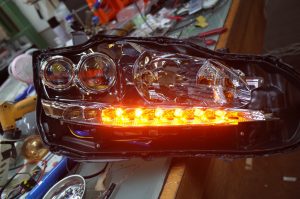 レクサスCT 前期のヘッドライトシーケンシャル加工