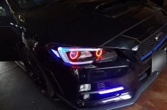  さすがに赤色は道路交通法の関係で怒られるでしょうね。 