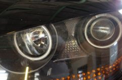 ヘッドライトイカリング修理~ 純正のポジションランプは生きているので、車検は大丈夫そうですね。