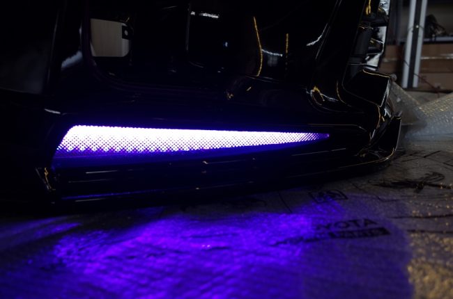 カスタムエアロのLED仕込み作業 カスタムエアロのLED仕込み作業