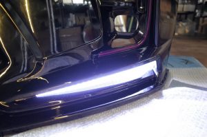 カスタムエアロのLED仕込み作業