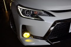 マークXのテールリフレクターの取り付け ついでに持ち込みで2色のフォグLEDを施工させていただきました。