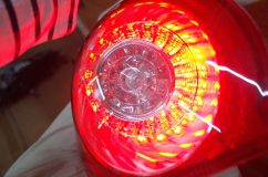 VW Golf5 純正テールランプの修理~ 当初交換したチップは明るすぎてNGだったため、ワンランク下のチップに交換しました。