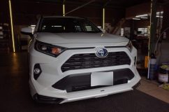  旧型RAV４と比べて比較にならないほど大型化していますね。 