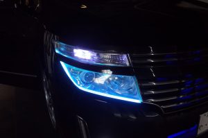 E52エルグランドのアイラインシリコンチューブ施工