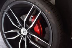 ポルシェ マカンのキャリパー塗装施工~ ホイールのデザインとも相まってかなりインパクト抜群です。