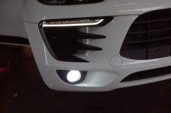ポルシェ マカンのキャリパー塗装施工~ フォグランプもLED化しました。