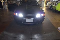 R32スカイラインのオーディオ入れ替え他LED作業 ハイビームはH3バルブのLEDを採用。かなりの明るさアップを実現。