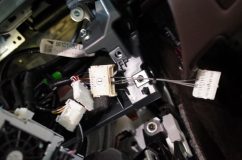 レクサスLSのドラレコ&レーダー&走行TV加工 ナビ裏の配線に割り込ませることでキャンセルすることができます。