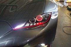 マツダ ロードスターのヘッドライト加工~ モノアイは赤色です。