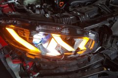 シビックCIVIC TypeRのヘッドライト交換 ウィンカーは日本の交通法規的には厳しいような気がする