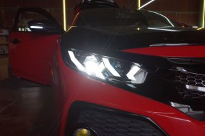 シビックCIVIC TypeRのヘッドライト交換