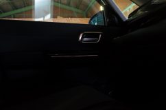 フリードのアンビエントライト打ち替え 純正の電球色から、お客様のご希望の色へ変更しました。