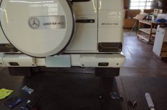 Mercedes ゲレンデのテールランプ交換 今回スモークテールに交換し、かなり引き締まった印象になりました。