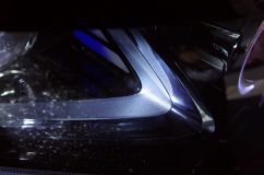 フリードのヘッドライトインナー塗装と各種ガーニッシュ取り付け 内部にかなりホコリやゴミがあるようで、最初はなかったのに日に日に気になるようになったとのこと。