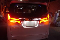  純正品よりもかなり明るくなりました。 