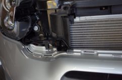 R60 ミニクロスオーバーの後付フォグランプ他LEDアイテム取り付け グリルフォグは車種が異なるためか、寸法が全く合いませんでした。