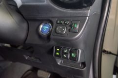  車内にスイッチを配置して完成です。 